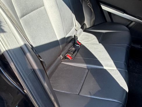 Used 2012 Mercedes-Benz GLK 350 2WD image 9