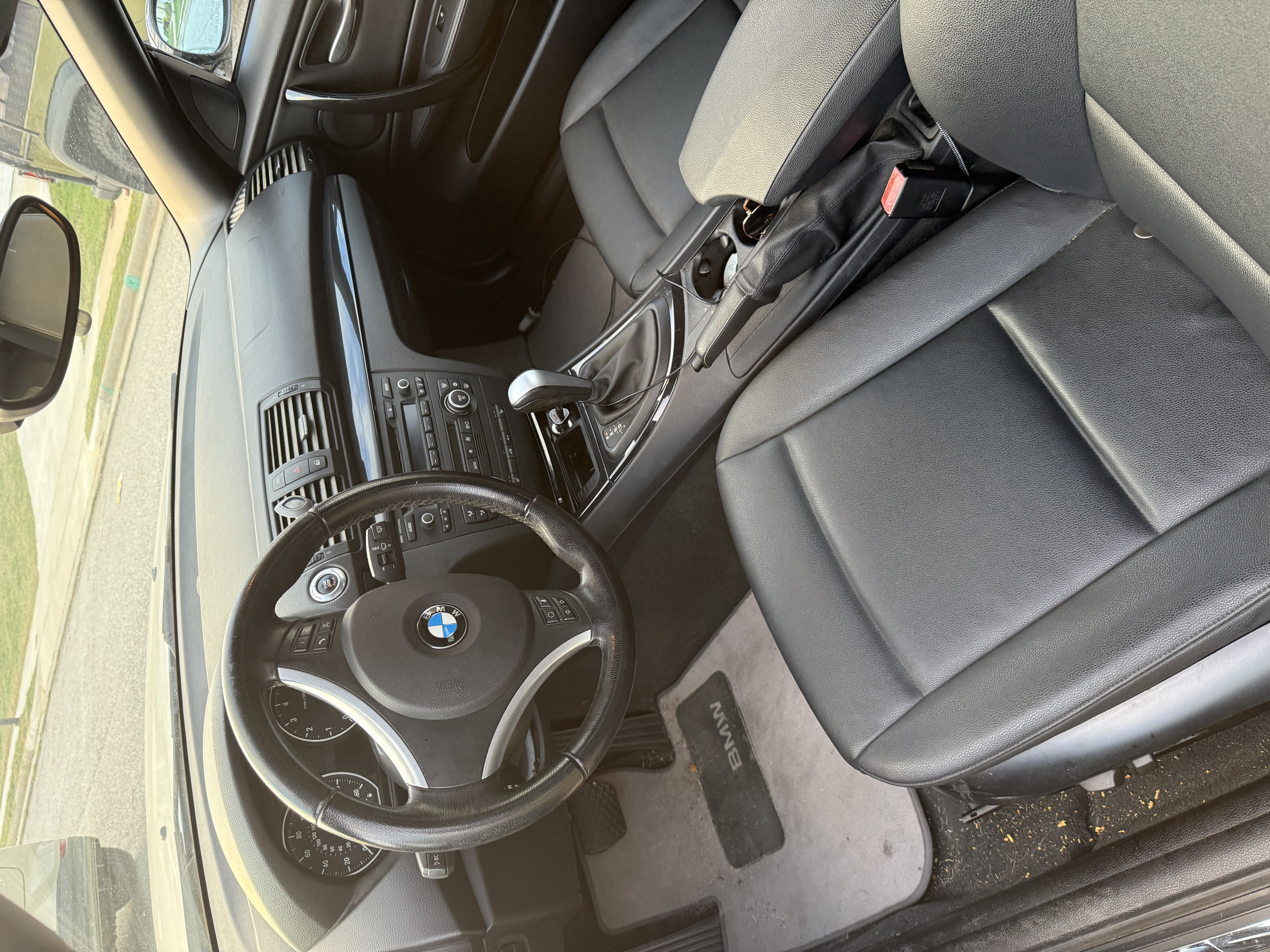 Used 2008 BMW 135i Convertible RWD image 6