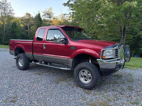 Used 2002 Ford F250 4x4 SuperCab Super Duty image 1