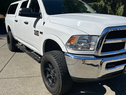 Used 2018 RAM 2500 Tradesman w/ Chrome Appearance Group image 2