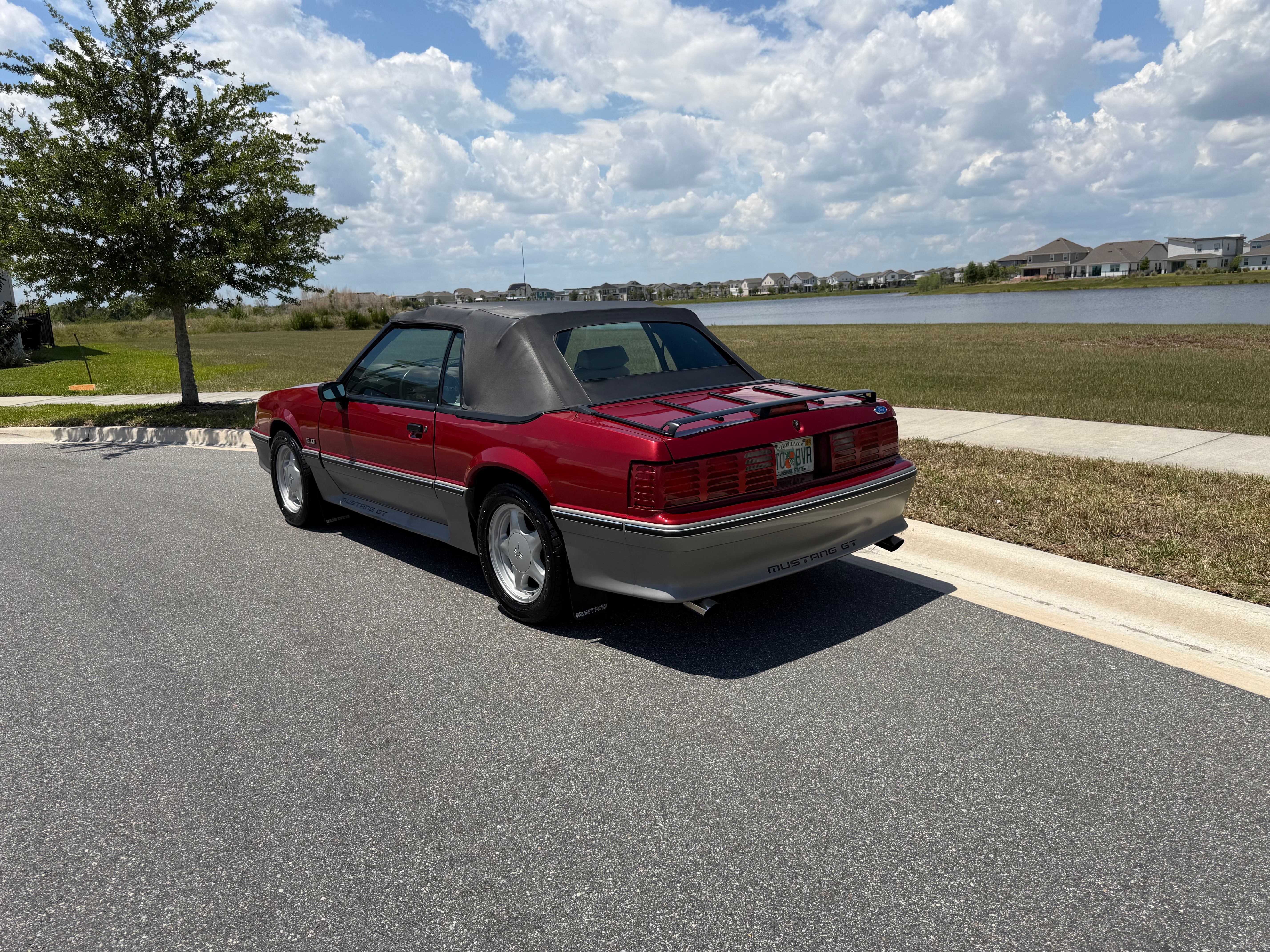 Used 1992 Ford Mustang GT RWD image 19