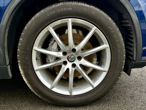 Used 2018 Alfa Romeo Stelvio Ti AWD/4WD image 16