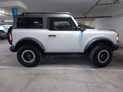 Used 2024 Ford Bronco Badlands AWD/4WD image 2