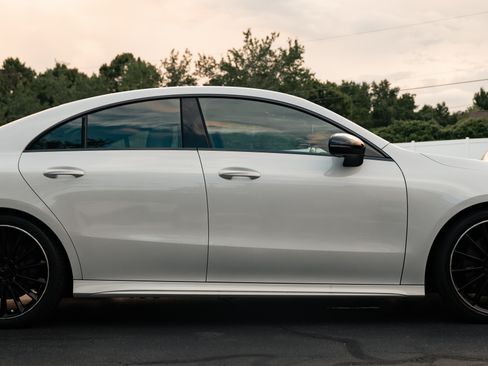 Used 2020 Mercedes-Benz CLA 250 4MATIC image 8