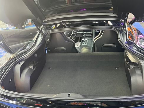 Used 2015 Chevrolet Corvette Stingray Coupe w/ 2LT Preferred Equipment Group image 17