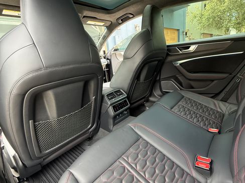 Used 2021 Audi RS 7 Sportback w/ Carbon Optic Package AWD/4WD image 14