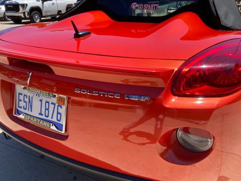 Used 2008 Pontiac Solstice GXP w/ Premium Package RWD image 6