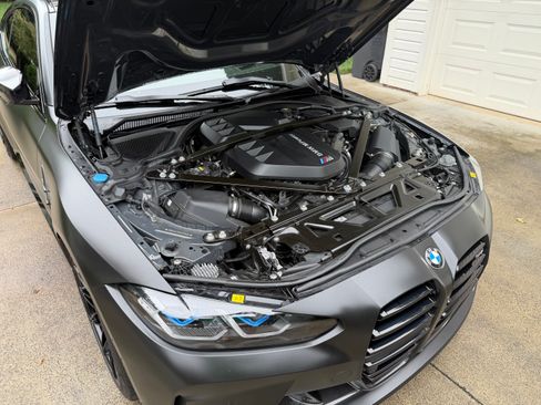 Used 2021 BMW M4 Coupe w/ M Carbon Exterior Package RWD image 29