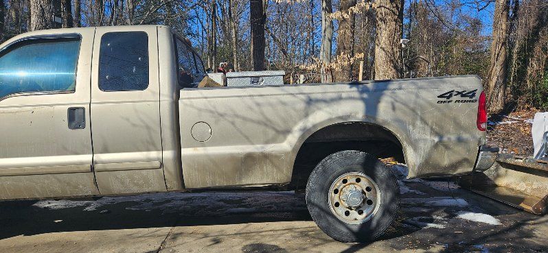 Used 2001 Ford F350 4x4 SuperCab Super Duty image 1