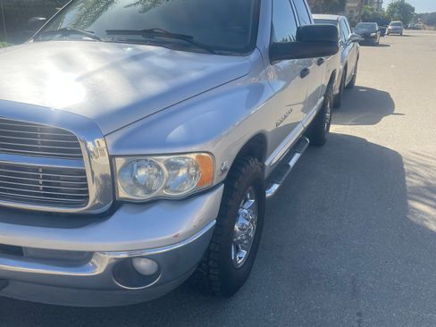 Used 2004 Dodge Ram 2500 Truck SLT w/ Trailer Tow Group RWD image 2