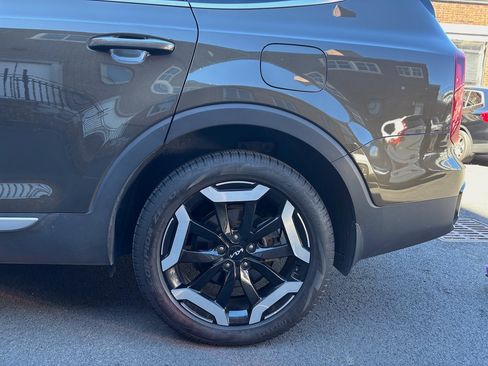 Used 2024 Kia Telluride S w/ S Sunroof Package AWD/4WD image 11