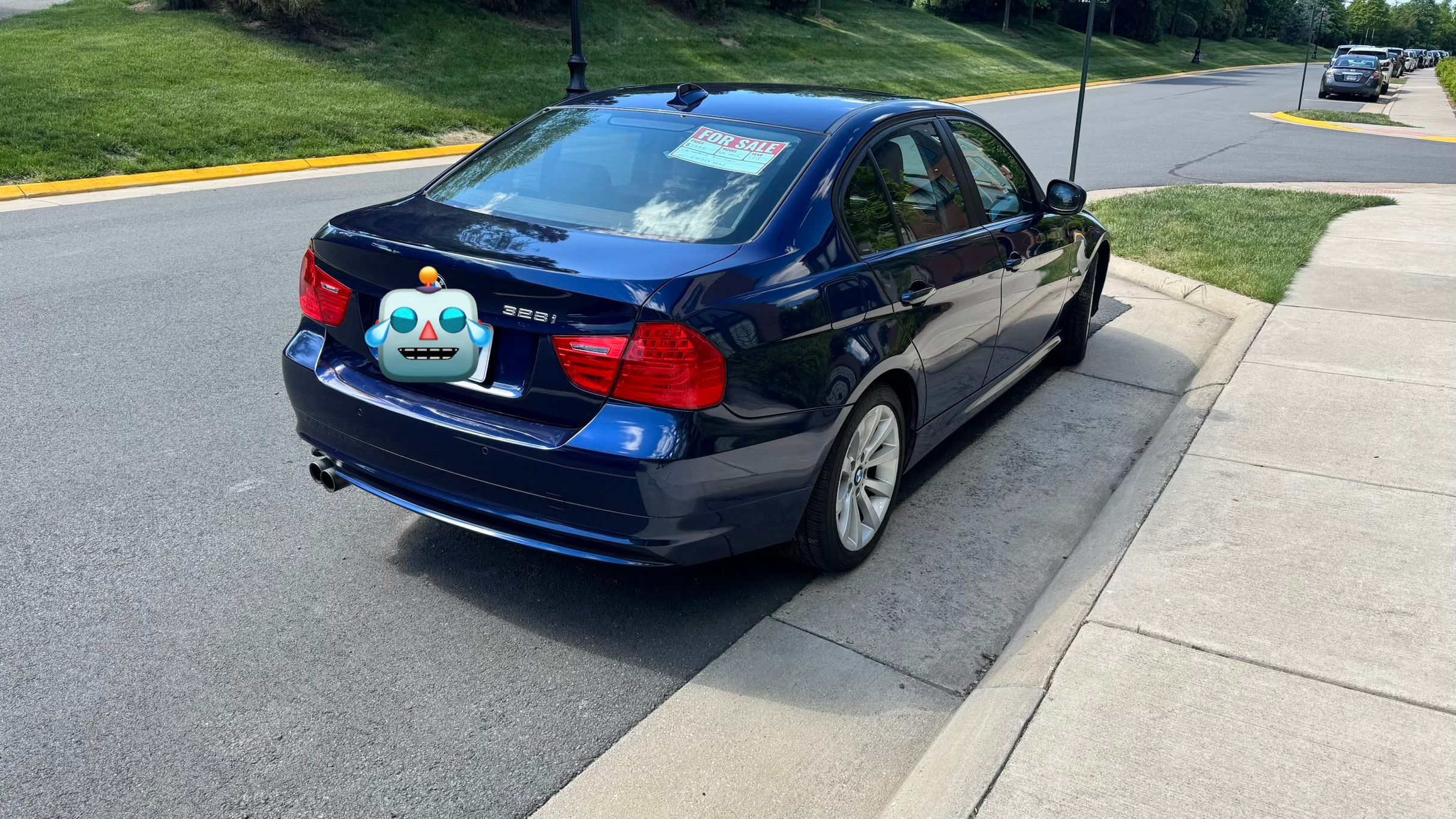 Used 2011 BMW 328i xDrive Sedan AWD/4WD image 8