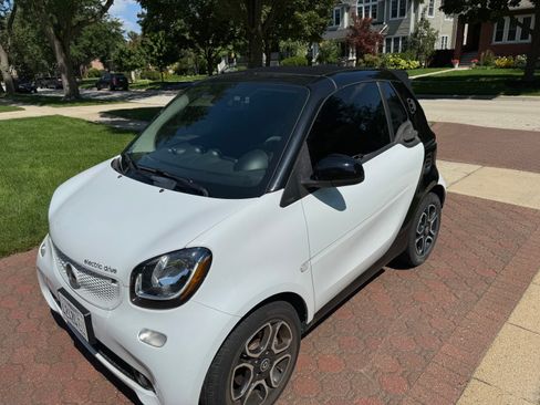 Used 2017 smart fortwo electric drive RWD image 4