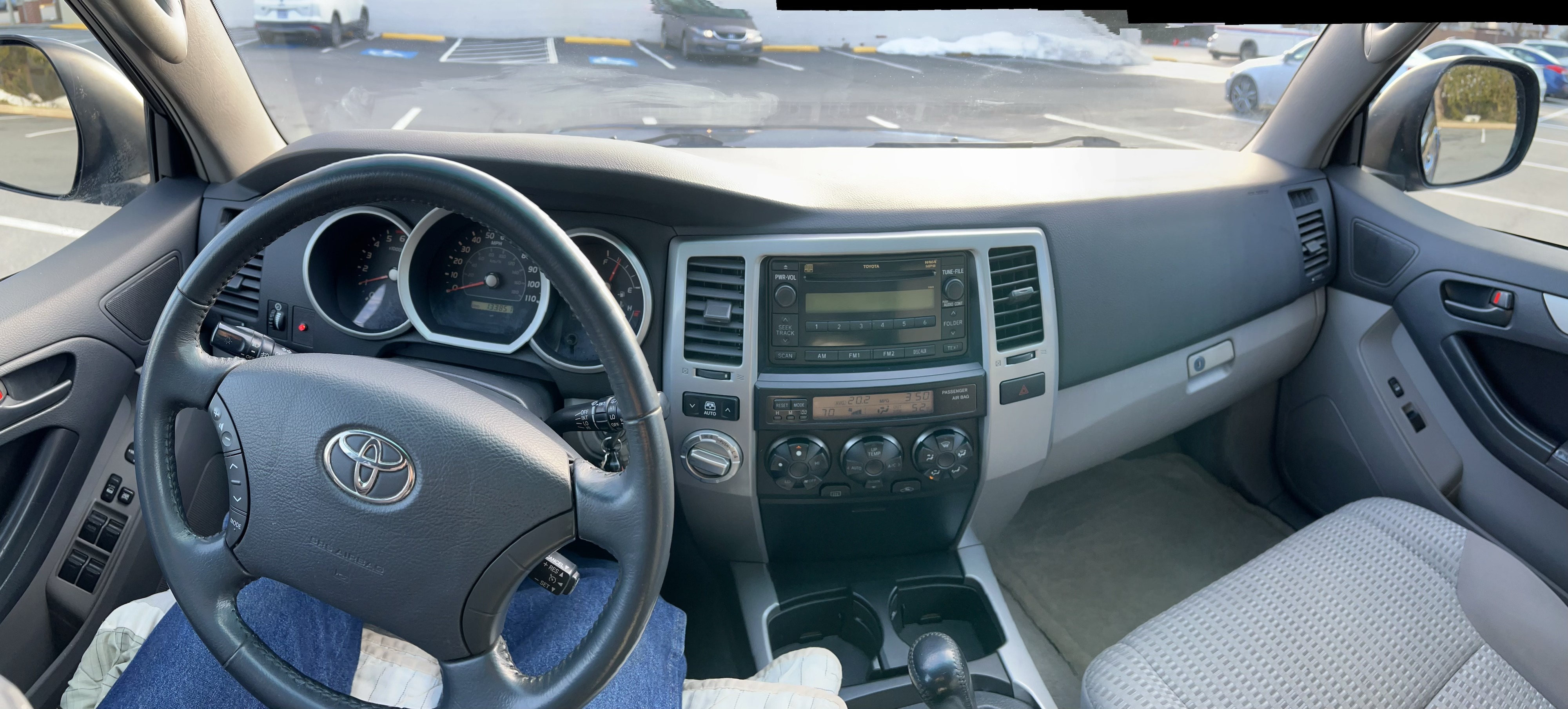 Used 2007 Toyota 4Runner SR5 AWD/4WD image 11