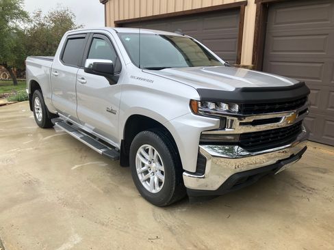 Used 2019 Chevrolet Silverado 1500 LT w/ Texas Edition RWD image 17