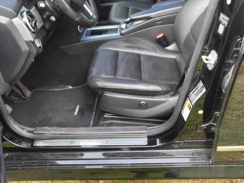 Used 2015 Mercedes-Benz GLK 250 BlueTEC 4MATIC image 9