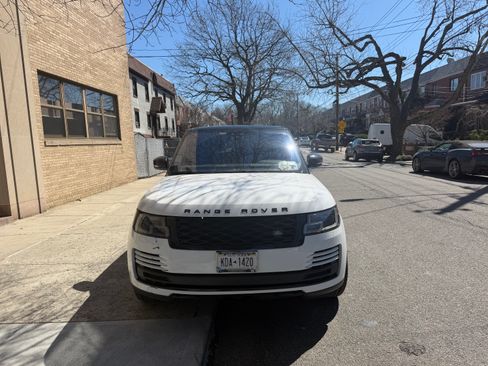 Used 2021 Land Rover Range Rover P525 Westminster Edition image 2