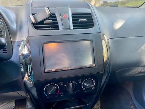 Used 2013 Suzuki SX4 Premium AWD/4WD image 11
