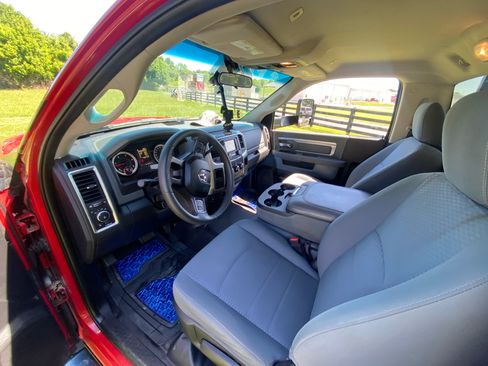 Used 2018 RAM 5500 SLT w/ Quick Order Package 29G SLT RWD image 7