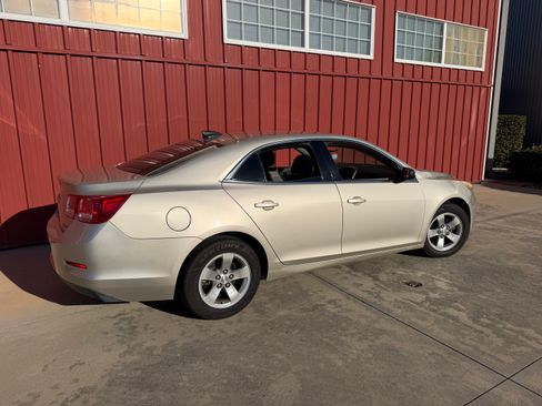 Used 2015 Chevrolet Malibu LS FWD image 2