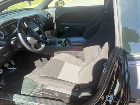 Used 2023 Dodge Challenger R/T w/ T/A Package image 6