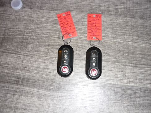 Used 2015 FIAT 500 Pop image 13