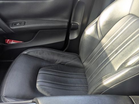 Used 2015 Maserati Ghibli image 16