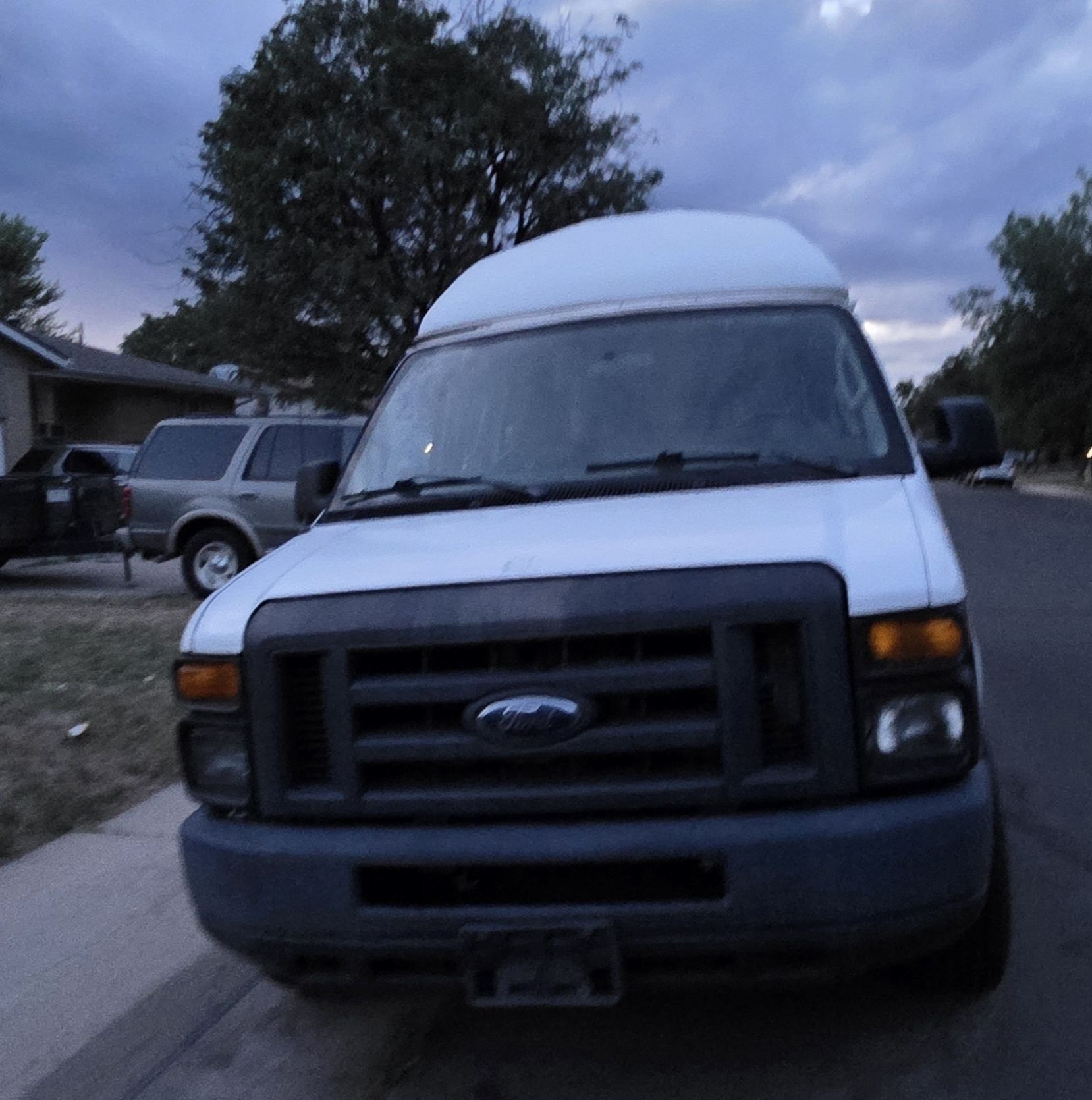 Used 2013 Ford E-250 and Econoline 250 Extended w/ PWR Group RWD image 4