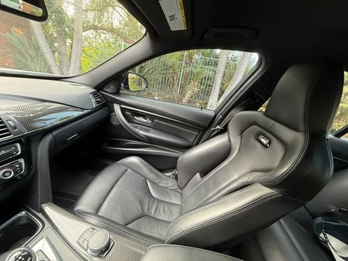 Used 2018 BMW M3 CS image 13