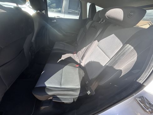 Used 2017 Ford Escape SE image 9