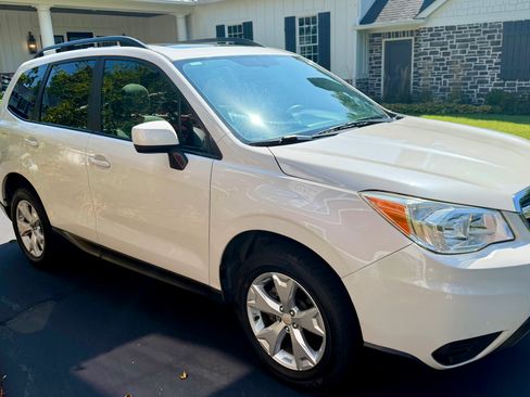 Used 2016 Subaru Forester 2.5i Premium w/ Popular Package #2 AWD/4WD image 11