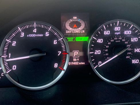 Used 2016 Acura TLX w/ Technology Package FWD image 11