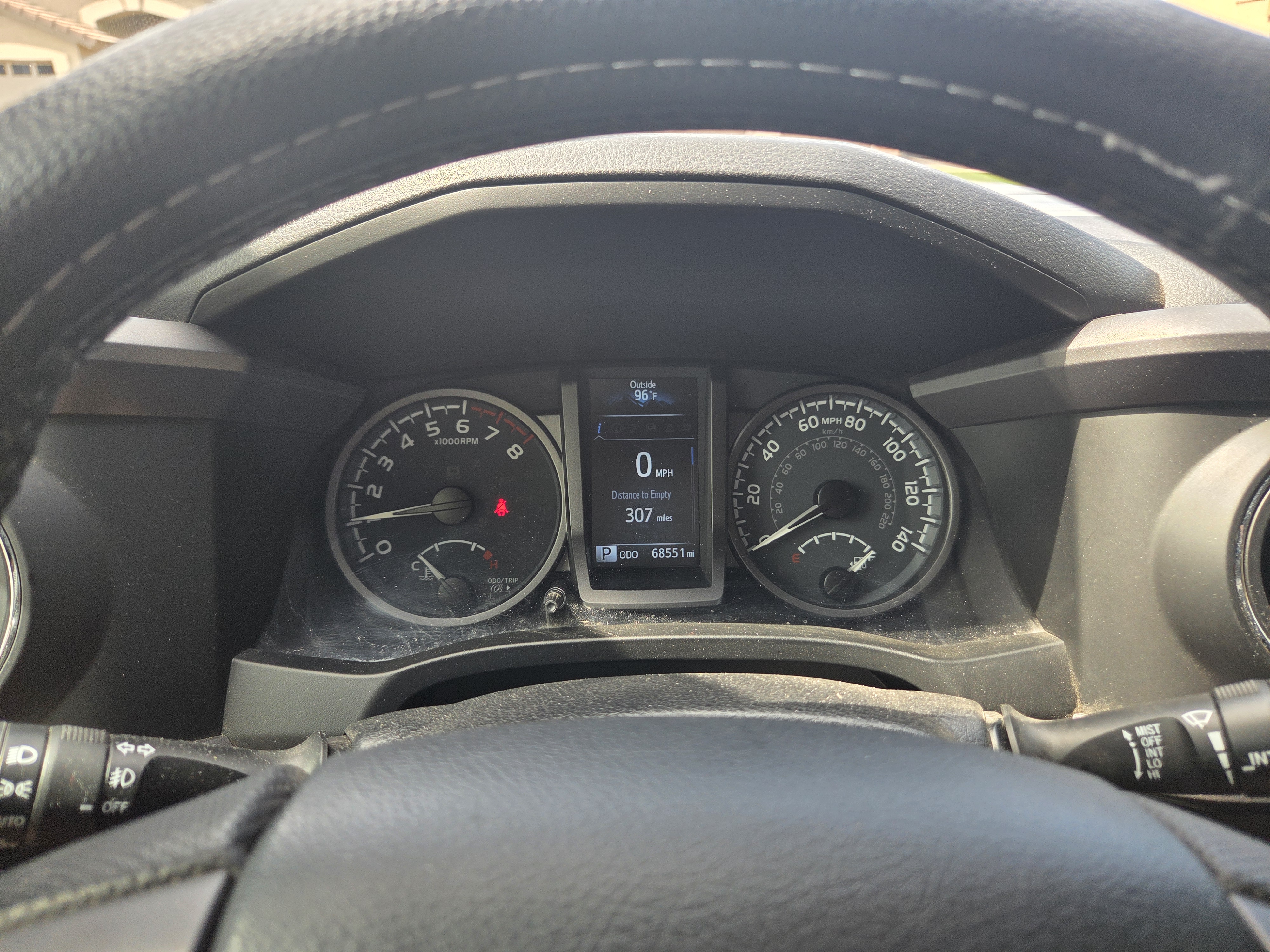 Used 2020 Toyota Tacoma TRD Sport w/ TRD Premium Sport Package AWD/4WD image 9