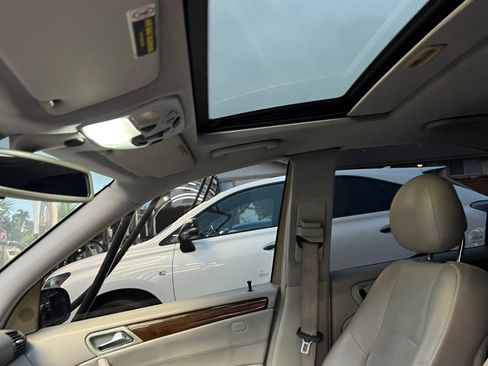 Used 2002 Mercedes-Benz C 240 Sedan image 8