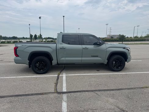 Used 2026 Toyota Tundra Limited w/ TRD Off-Road Package AWD/4WD image 6