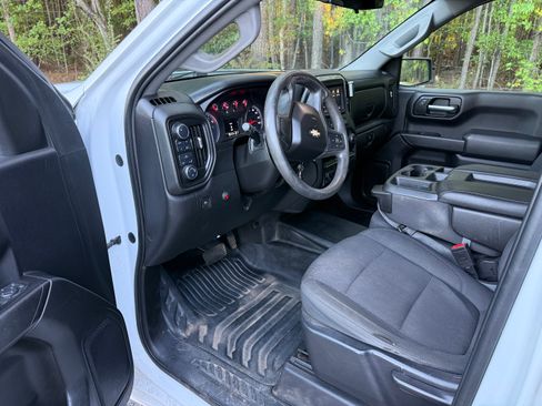 Used 2020 Chevrolet Silverado 1500 W/T w/ WT Value Package image 4