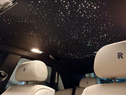 Used 2017 Rolls-Royce Ghost image 19