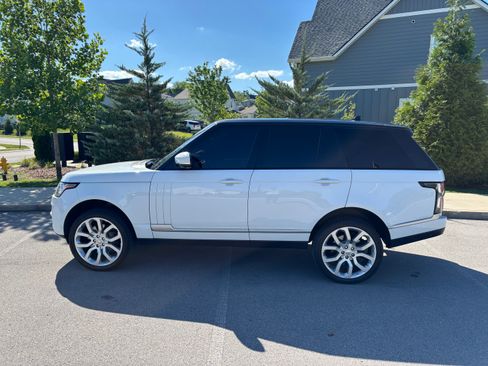 Used 2016 Land Rover Range Rover Supercharged AWD/4WD image 2