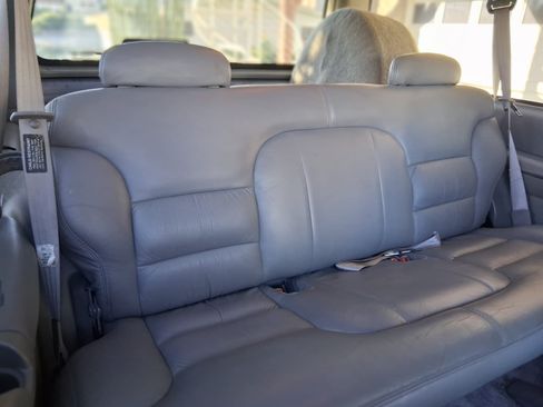 Used 1996 Chevrolet Tahoe 4WD 2-Door image 24