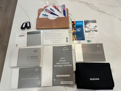 Used 2017 Nissan Rogue S image 11