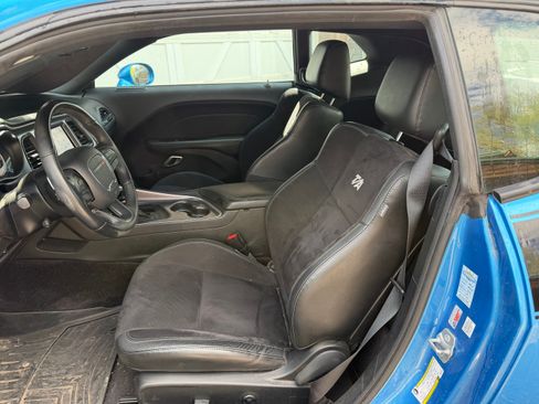 Used 2019 Dodge Challenger R/T Scat Pack w/ T/A Package image 8