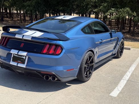 Used 2019 Ford Mustang Shelby GT350R w/ GT350R Equipment Group 920A RWD image 6