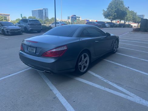 Used 2014 Mercedes-Benz SL 550 image 8