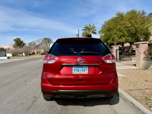 Used 2015 Nissan Rogue S image 4