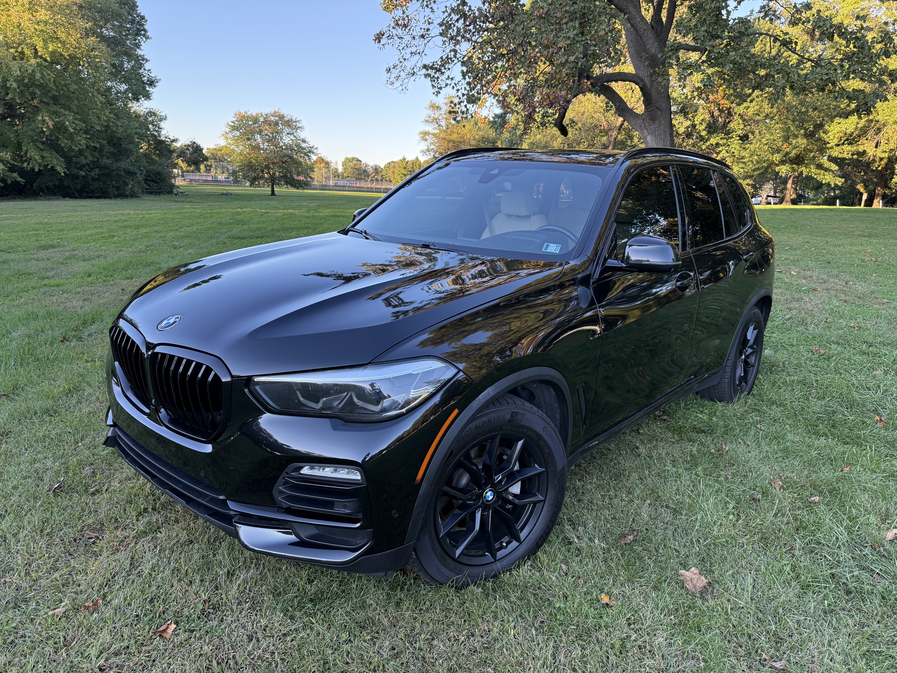 Used 2020 BMW X5 xDrive40i w/ Parking Assistance Package AWD/4WD image 2