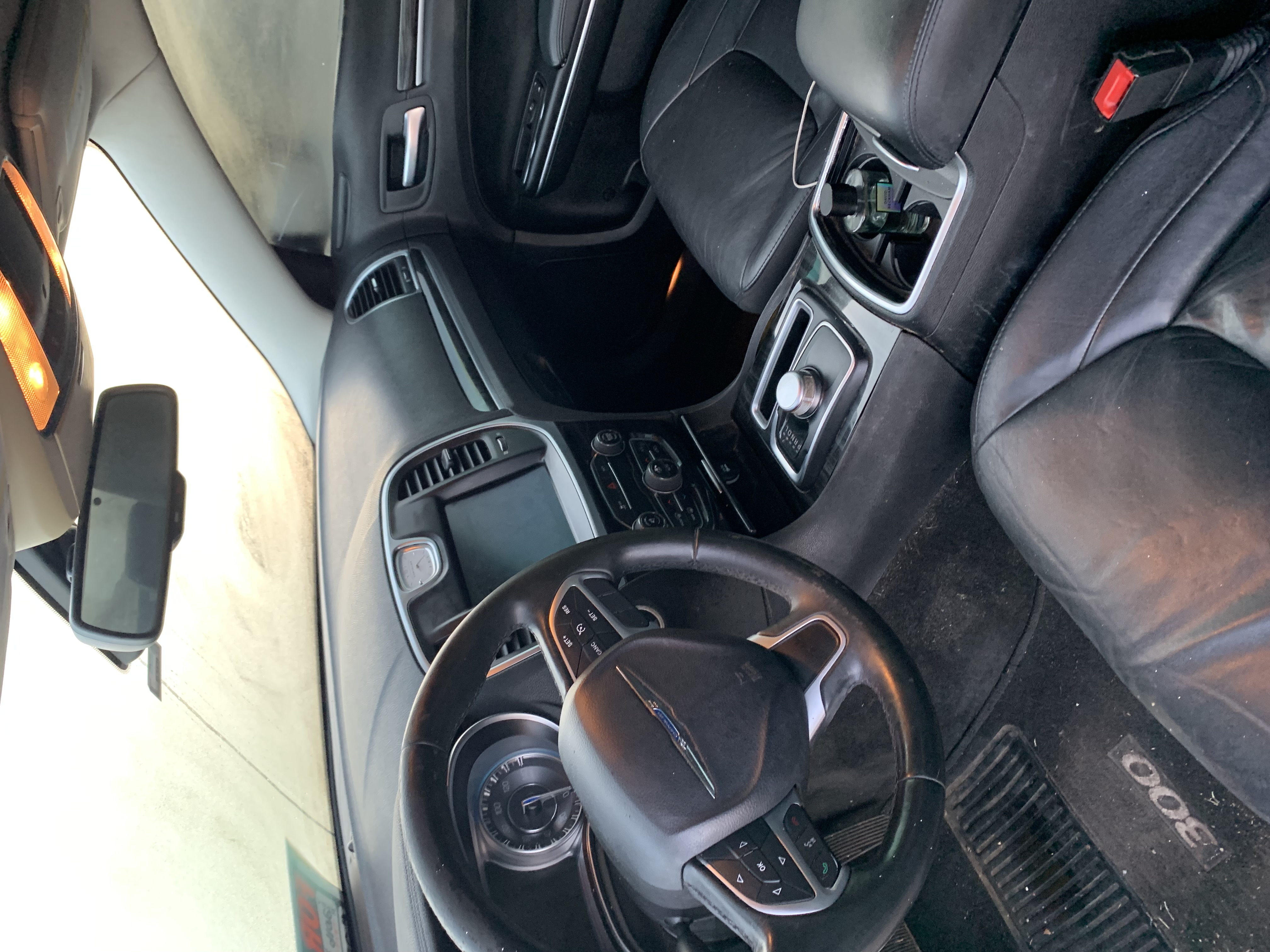 Used 2016 Chrysler 300 Limited RWD image 15