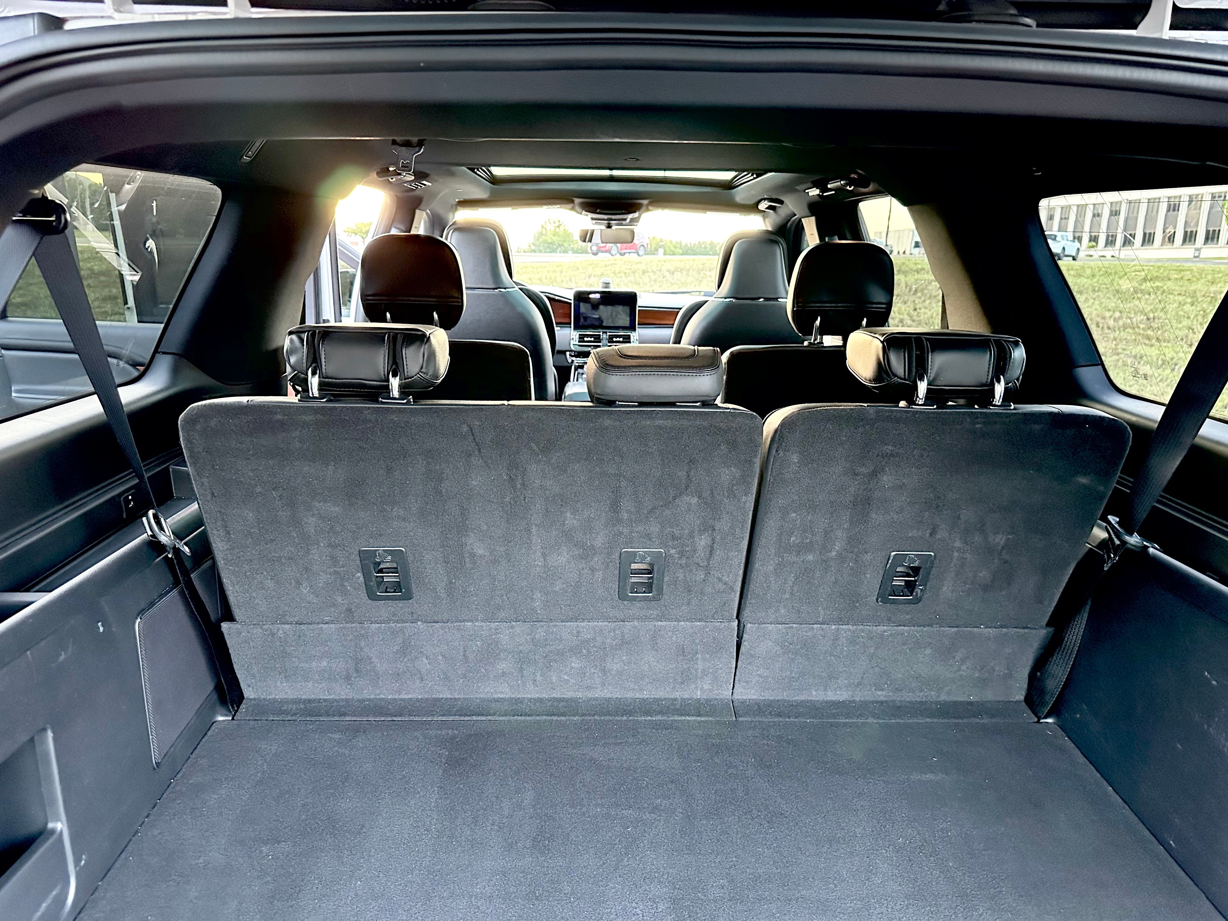 Used 2019 Lincoln Navigator L Reserve AWD/4WD image 21