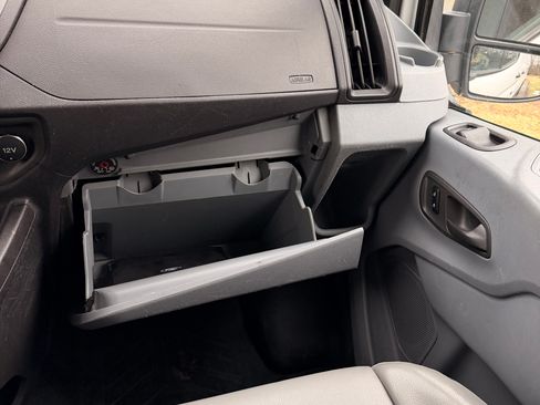 Used 2015 Ford Transit 250 148 Medium Roof image 17