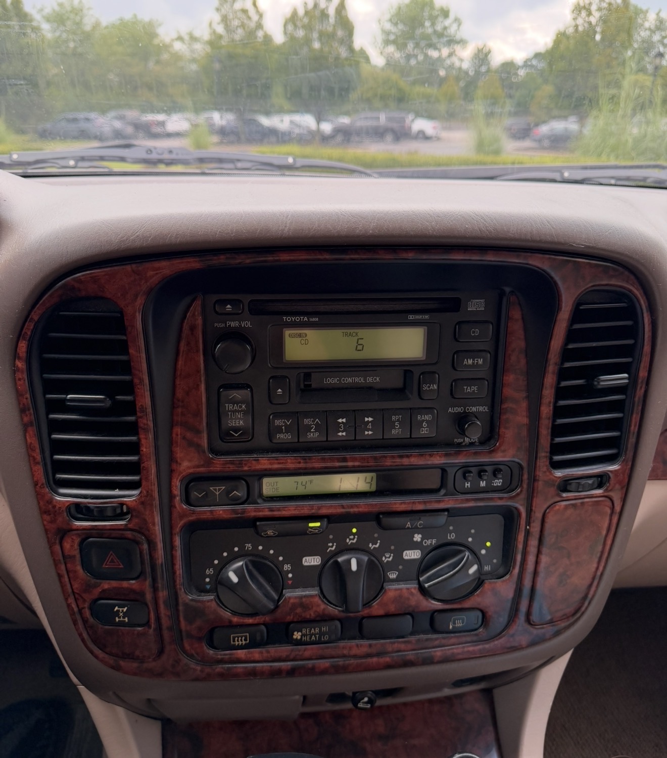 Used 1998 Toyota Land Cruiser w/ Leather Trim Pkg AWD/4WD image 11