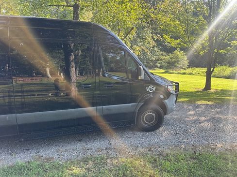 Used 2019 Mercedes-Benz Sprinter 2500 image 10